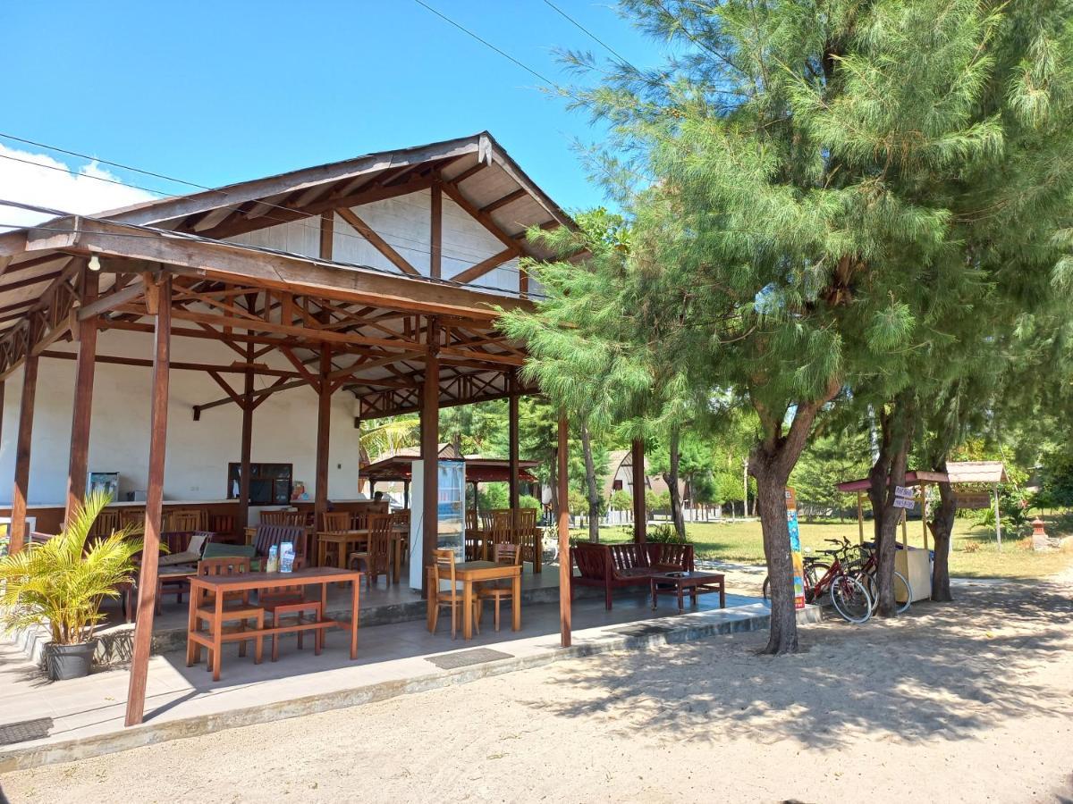 Nusa Indah Bungalows Gili Air Extérieur photo