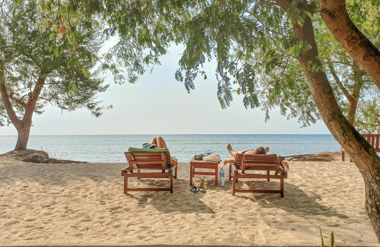 Nusa Indah Bungalows Gili Air Extérieur photo