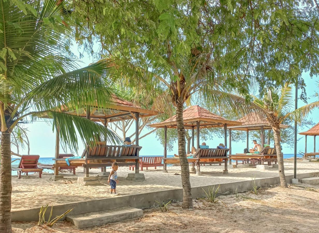 Nusa Indah Bungalows Gili Air Extérieur photo