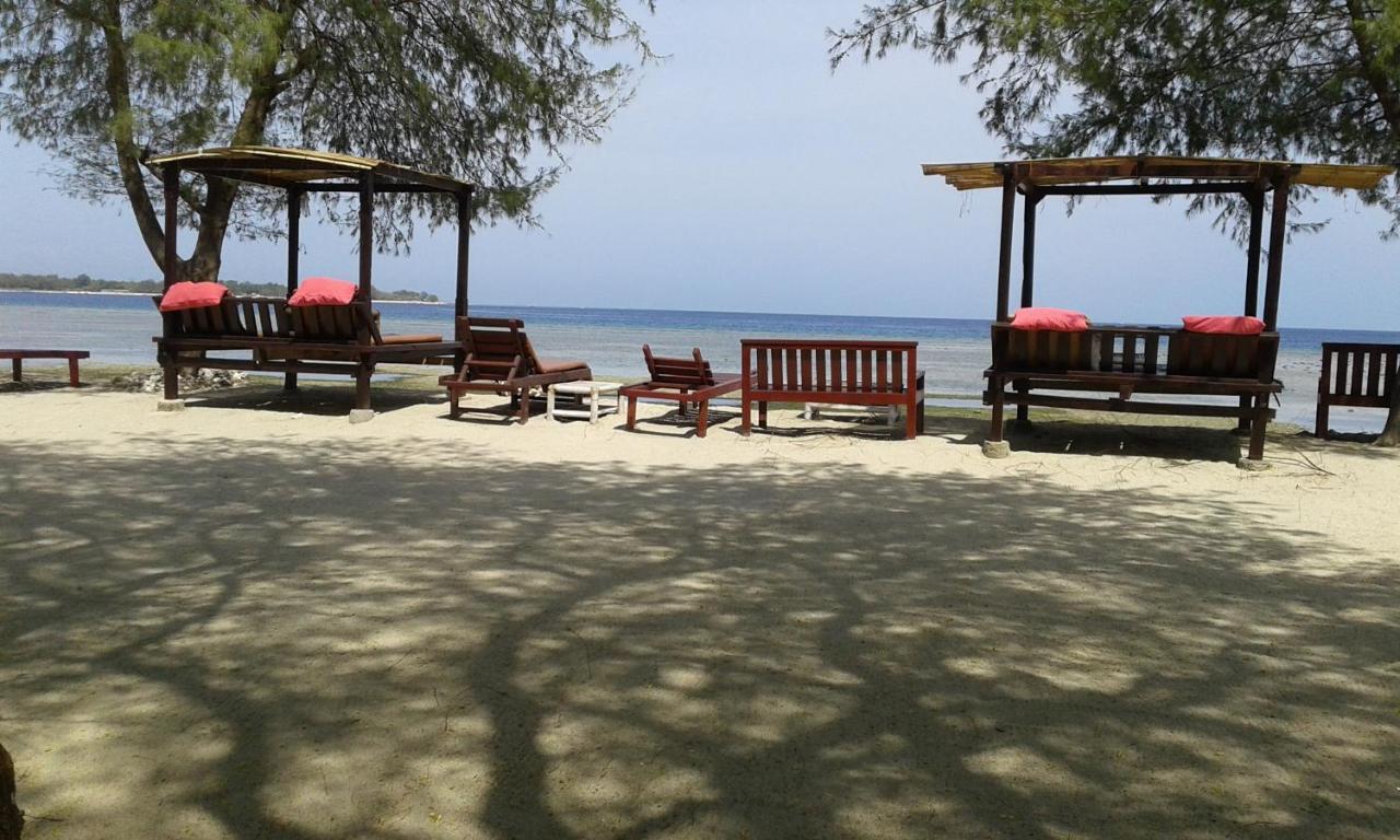 Nusa Indah Bungalows Gili Air Extérieur photo